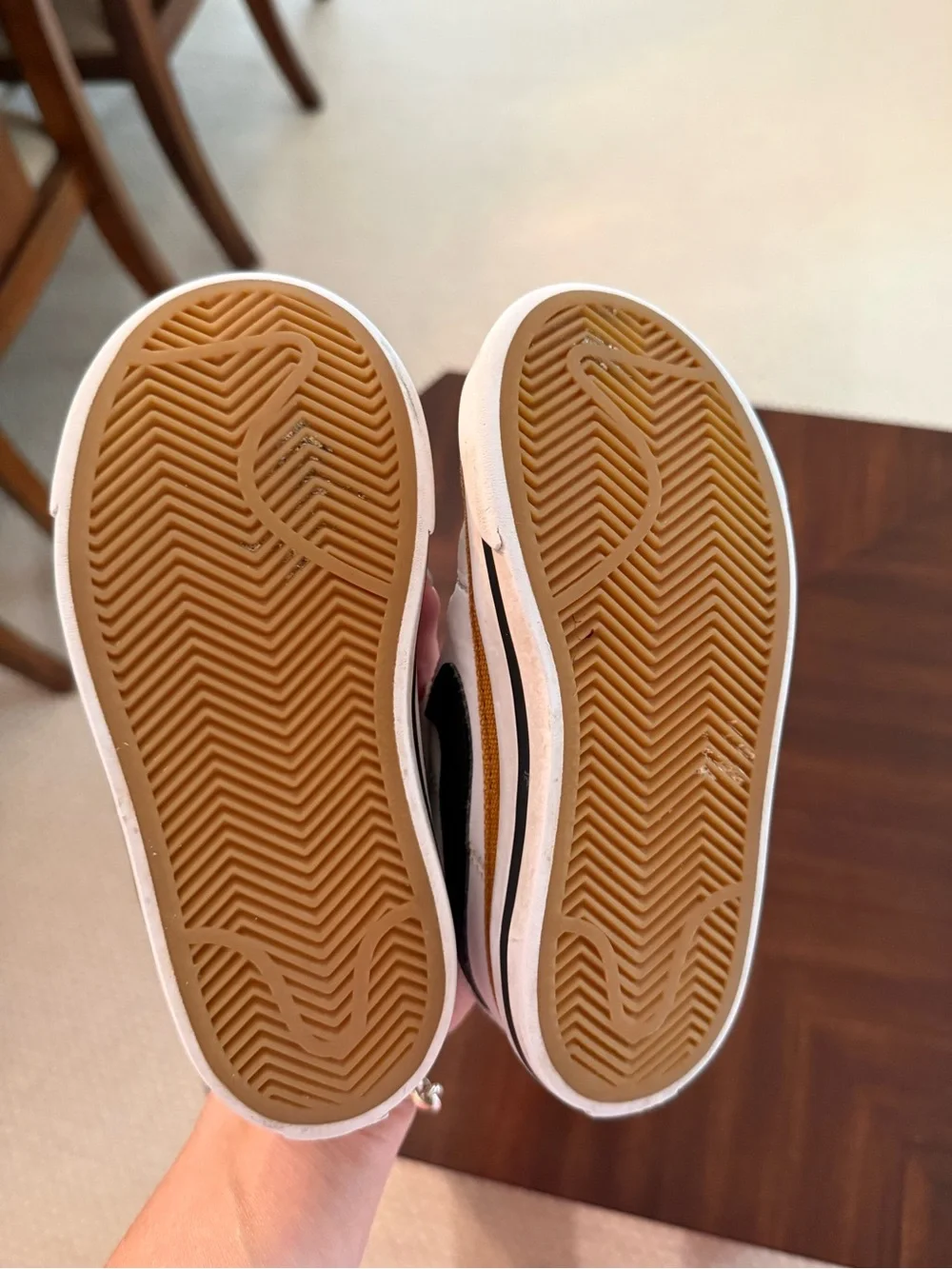 Nile Court Legacy Sneaker